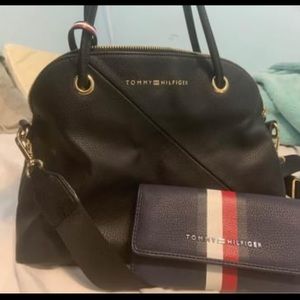 Tommy Hilfiger purse and wallet